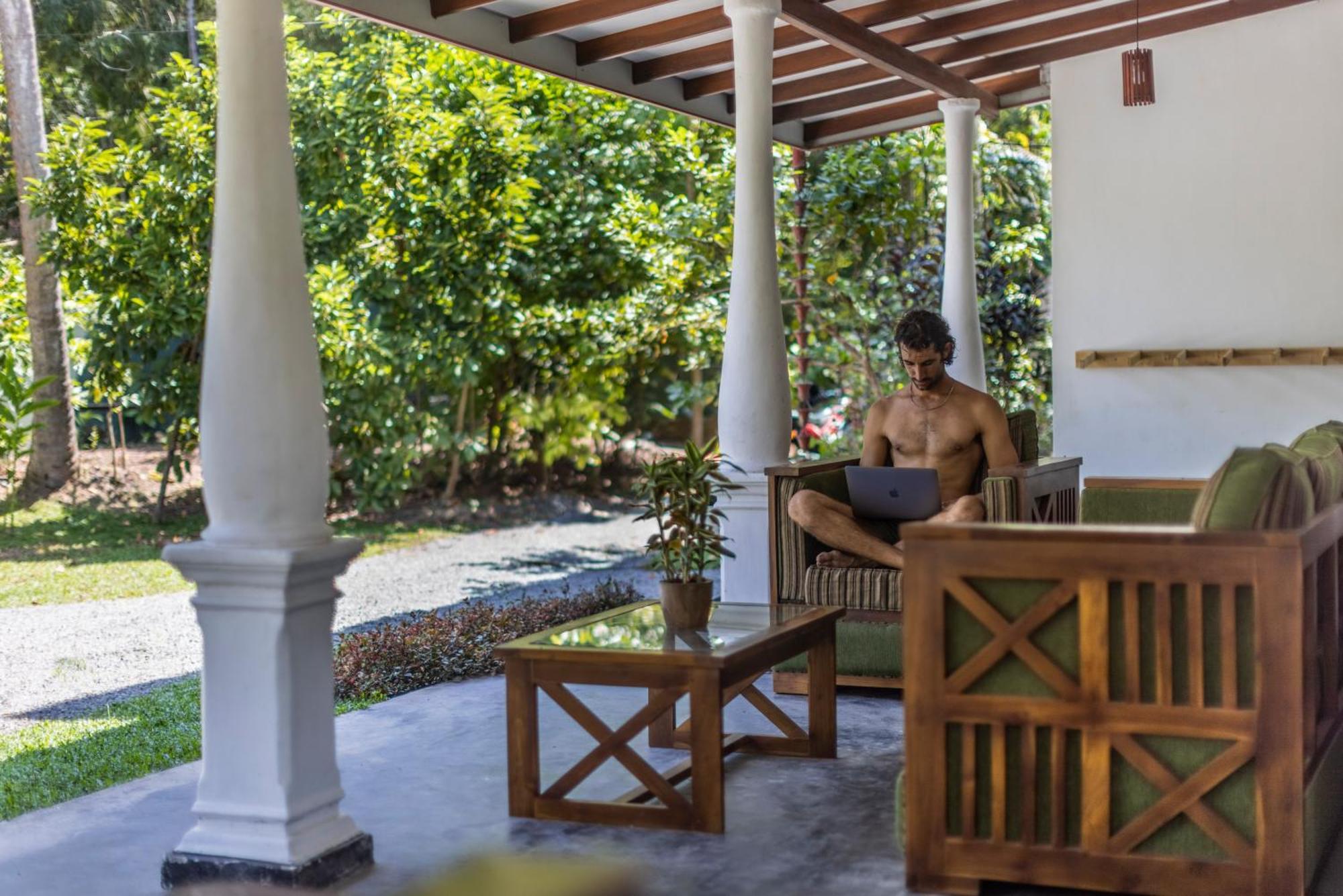 ホテル Makai Surf House アハンガマ エクステリア 写真