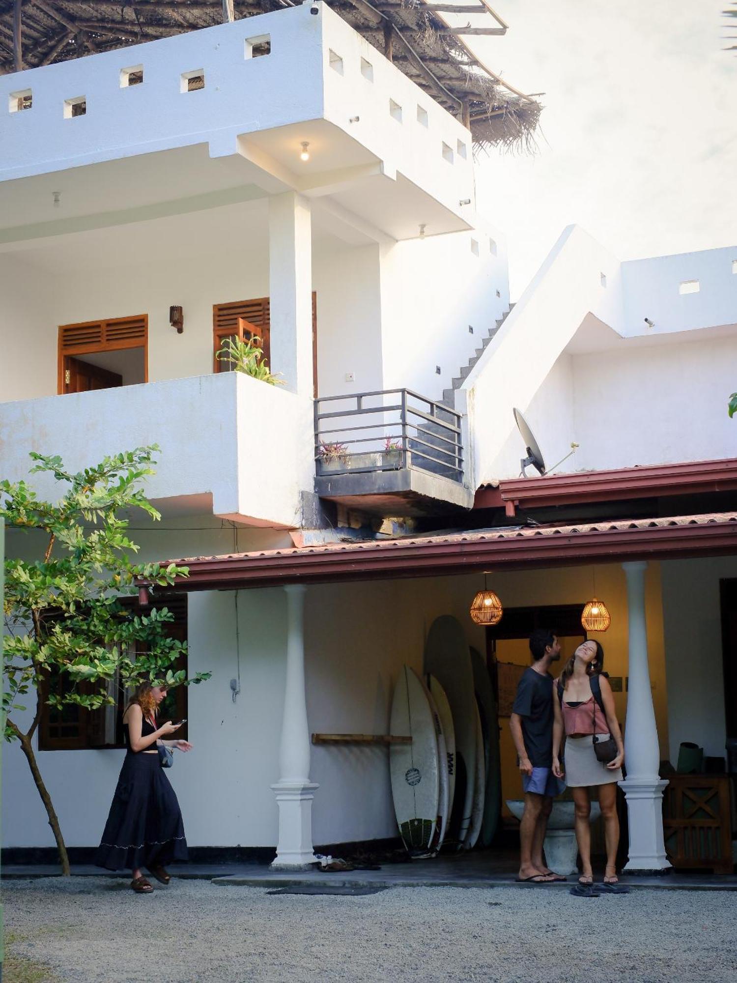 ホテル Makai Surf House アハンガマ エクステリア 写真